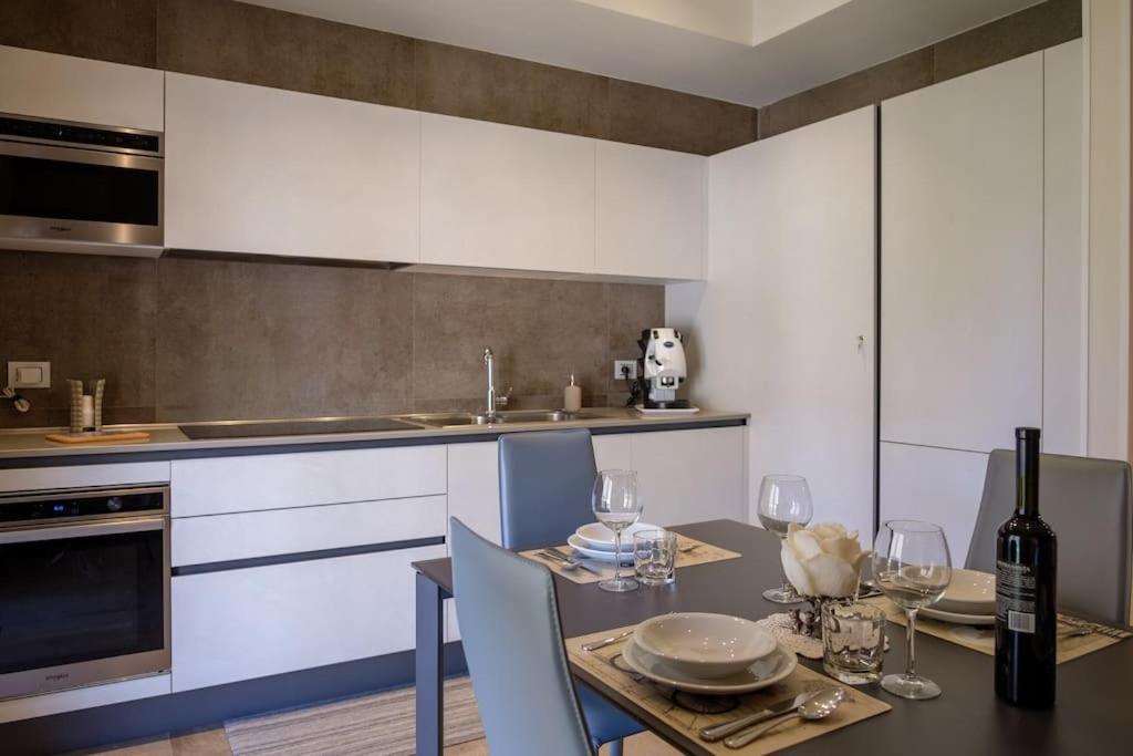 Caruso Luxury Apartment Nápoles Exterior foto